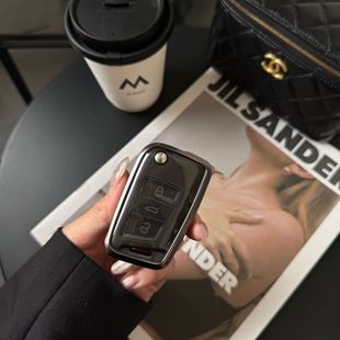 Suitable for Volkswagen Lavida Bora Sagitar Tiguan Santana Langxing Passat Polo Car Key Cover Case