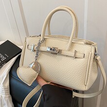 ���������K���2025�ļ��¿��������֦�y�μ���r�А���б���Ů