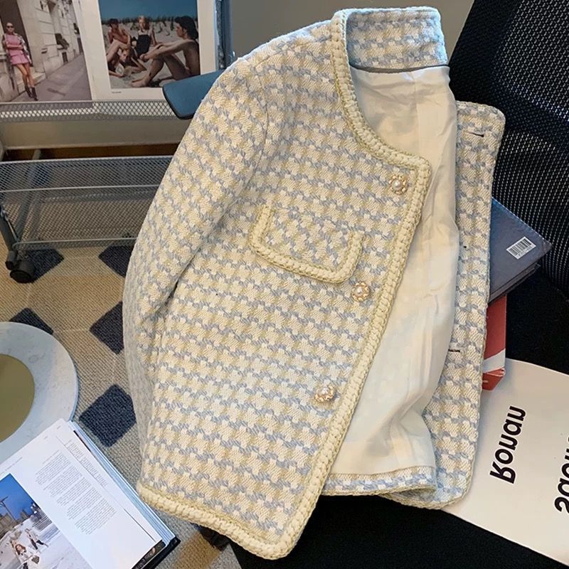 Elegant Plaid Chanel-Style Jacket for Women, Houndstooth Fashion High-End Pearl Button Short Tweed Top