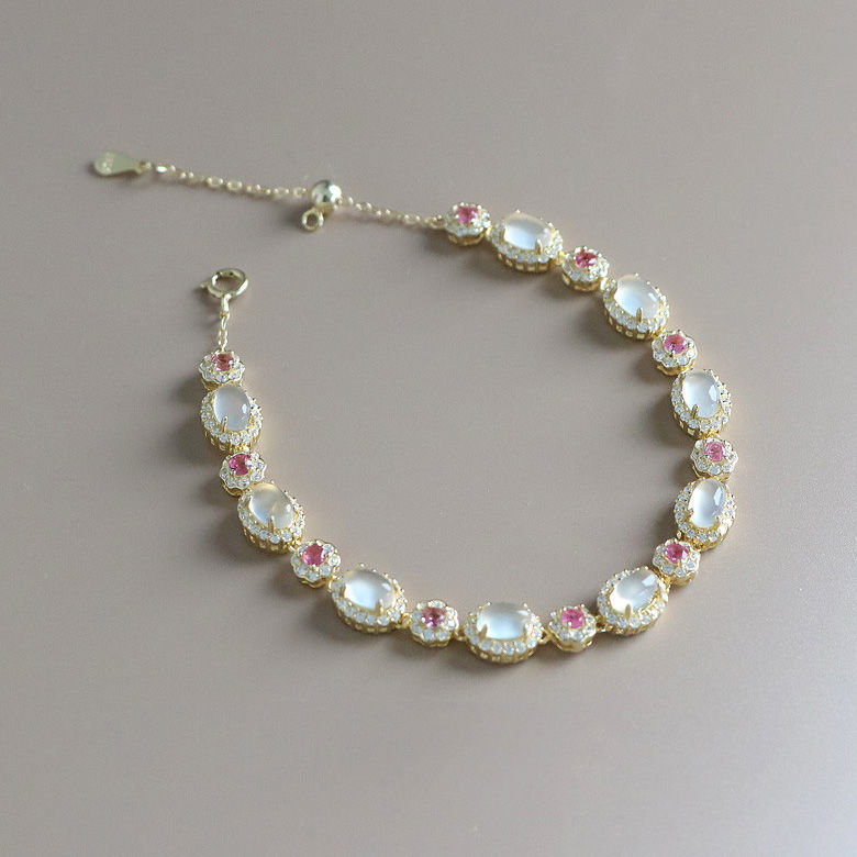 Niche Design Cherry Blossom Pink Imitation Tourmaline White Chalcedony Bracelet, Vintage Girl Style Gift, National Trend Style Chalcedony Bracelet Niche Design Cherry Blossom Pink Imitation Tourmaline White Chalcedony Bracelet, Vintage Girl Style Gift, National Trend Style Chalcedony Bracelet