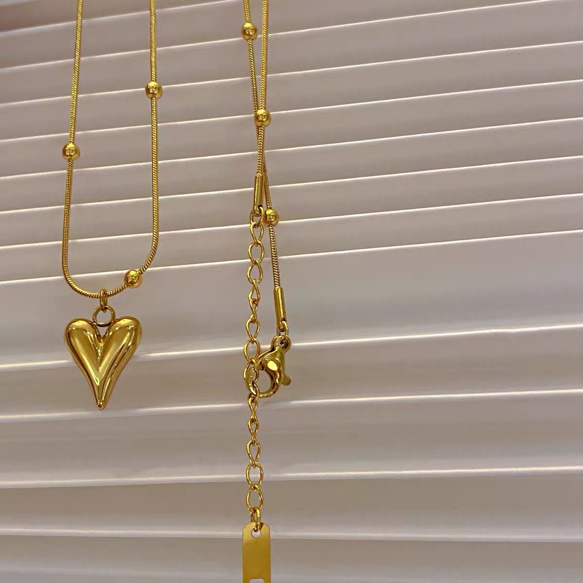 Wholesale Simple Style Heart Shape Titanium Steel Plating Gold Plated Pendant Necklace display picture 1