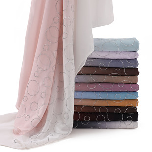 �¿�����ѩ���u׃ɫ�AȦ�C��L�����弆�������R���������^��