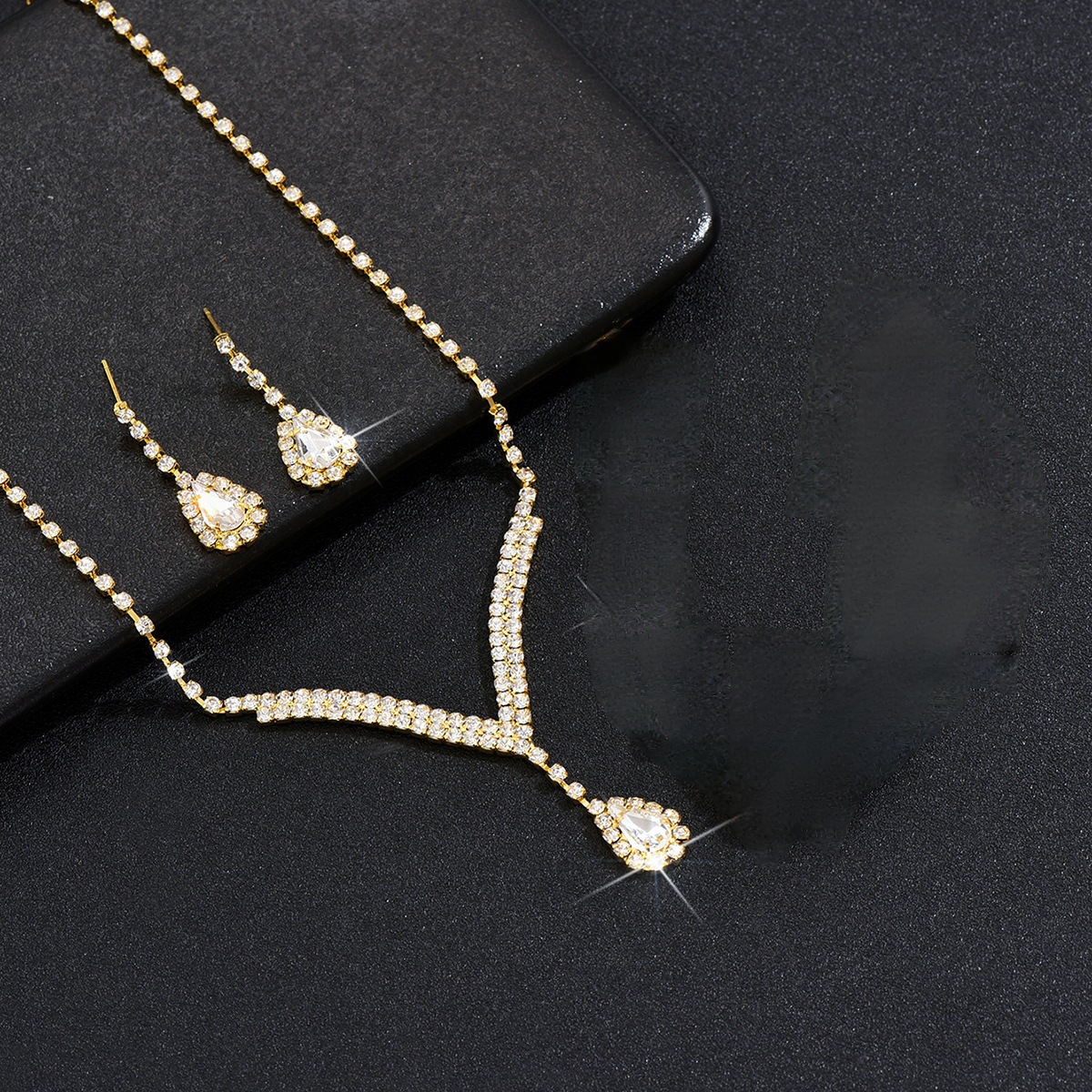 Joyería nupcial transfronteriza europea y americana flash diamante collar pendientes boda joyería traje al por mayor 630