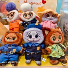 正版名创优品疯狂动物城搪胶盲盒潮玩毛绒挂件玩偶可爱女礼物