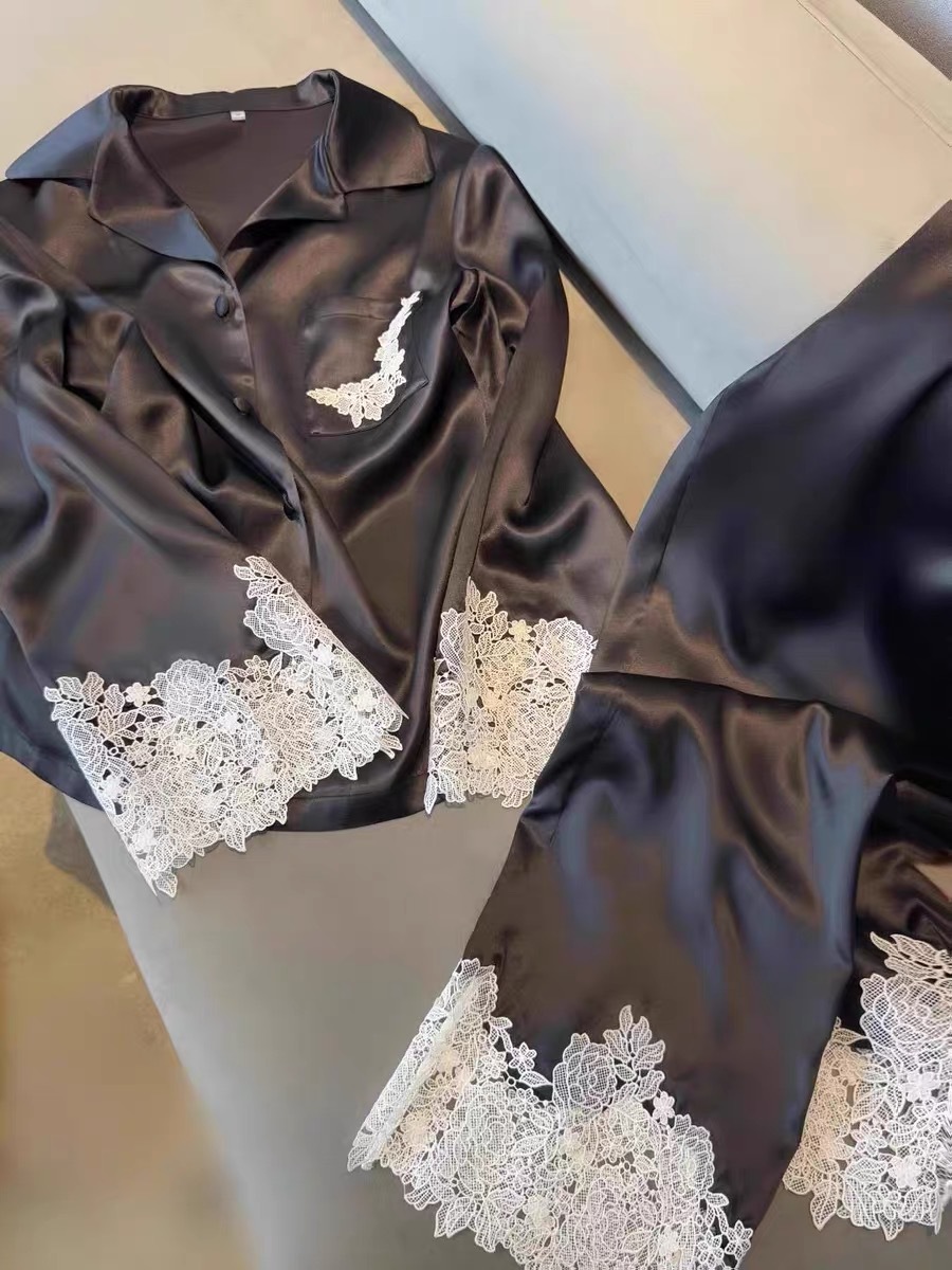 하얀 달빛 검정