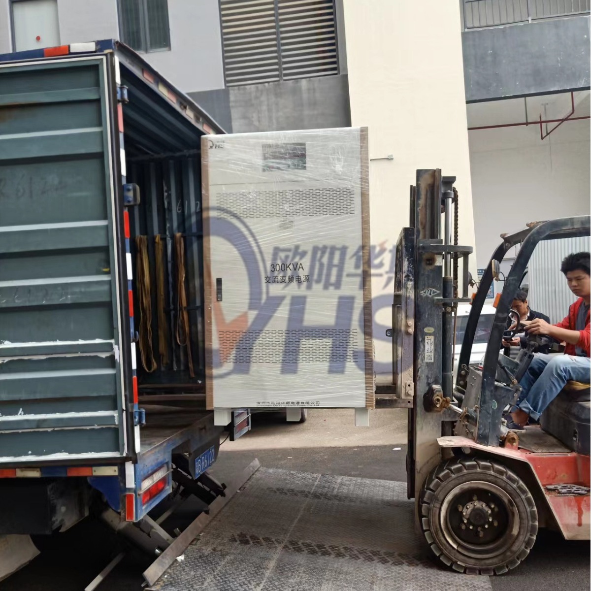 ����300KVA��Ƶ��Դ�������ݹ��������440V 60HZ�����Գ��ڵ��