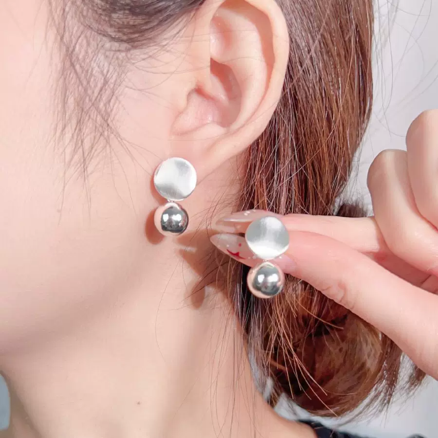 新款质感圆片珍珠几何时尚耳钉女925纯银针小众轻奢高级感设计ins