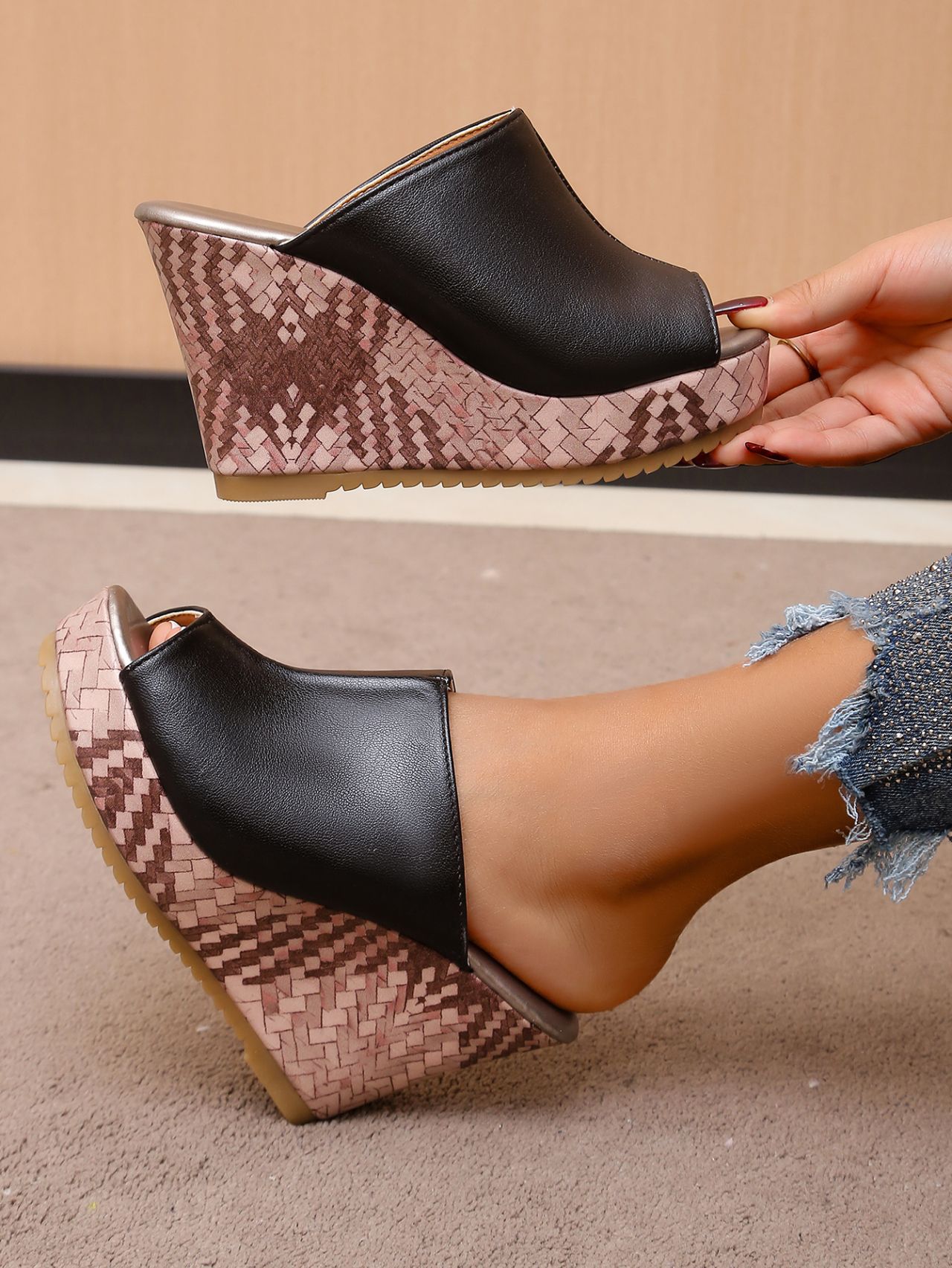Women's Platform Wedge Sandals Peep Toe Open Toe Plus Size Thick Soled Sandals For Outdoor Wear Summer New Style_vogvips.com