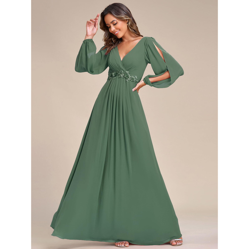 Cross-border evening dress for women, V-neck, long sleeves, floor-length, pleated chiffon, A-line, elegant bridal dress with a cinched waist Cross-border evening dress for women, V-neck, long sleeves, floor-length, pleated chiffon, A-line, elegant bridal dress with a cinched waist