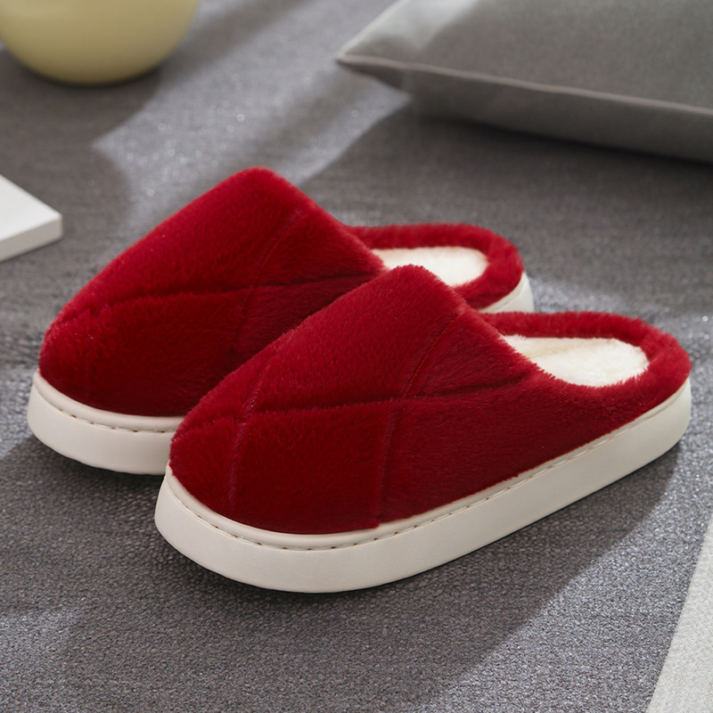 2025 Hot New Winter Wedding Slippers Festive Red Winter Animal Year Cotton Slippers Stall Supermarket B&B Wholesale