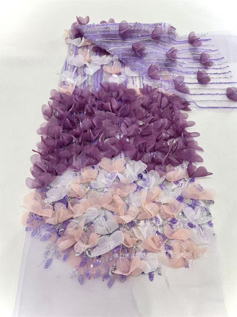 Modas de alta definición tridimensional flores vestidos de cinturón de diseño femenino nicho vestido romántico tejido bordado