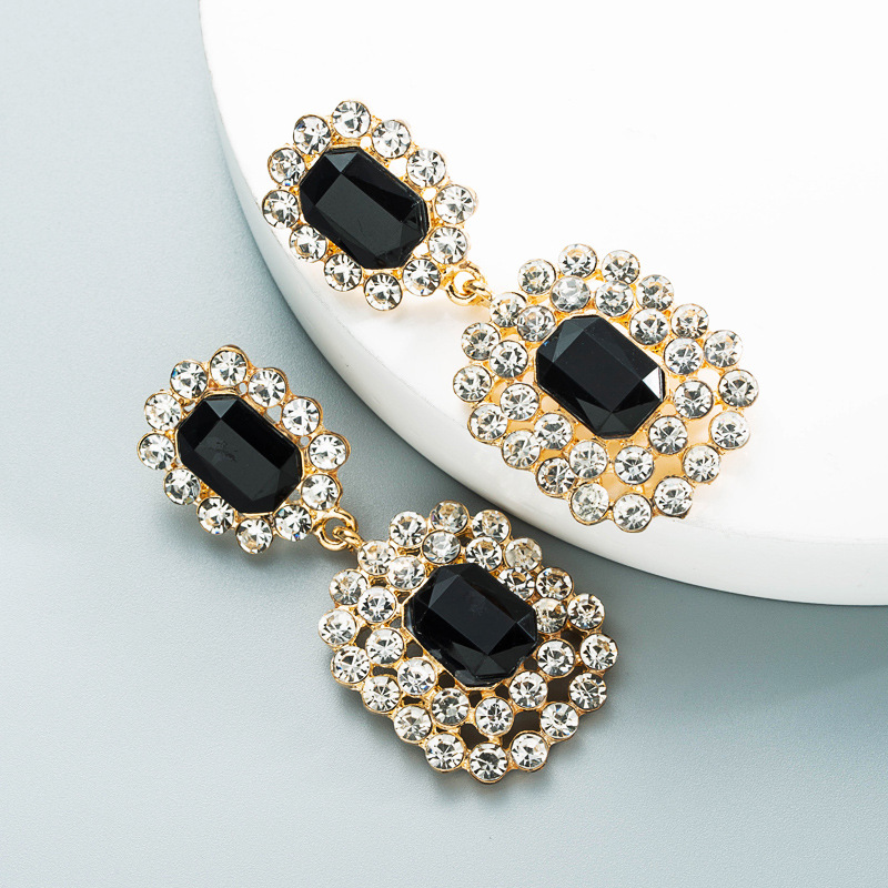 Housewarming, Anniversary, Business, Wedding, Travel, Birthday, Festival Occasion Fashion Geometric Diamond Alloy Artificial Gemstones Earrings