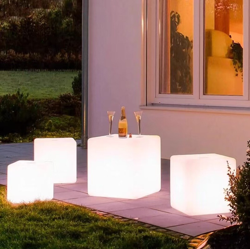 Simple PE Colorful Cube Bar Night Light Stool Decorative Light Commercial Exhibition Event Seat Furniture Waterproof Simple PE Colorful Cube Bar Night Light Stool Decorative Light Commercial Exhibition Event Seat Furniture Waterproof