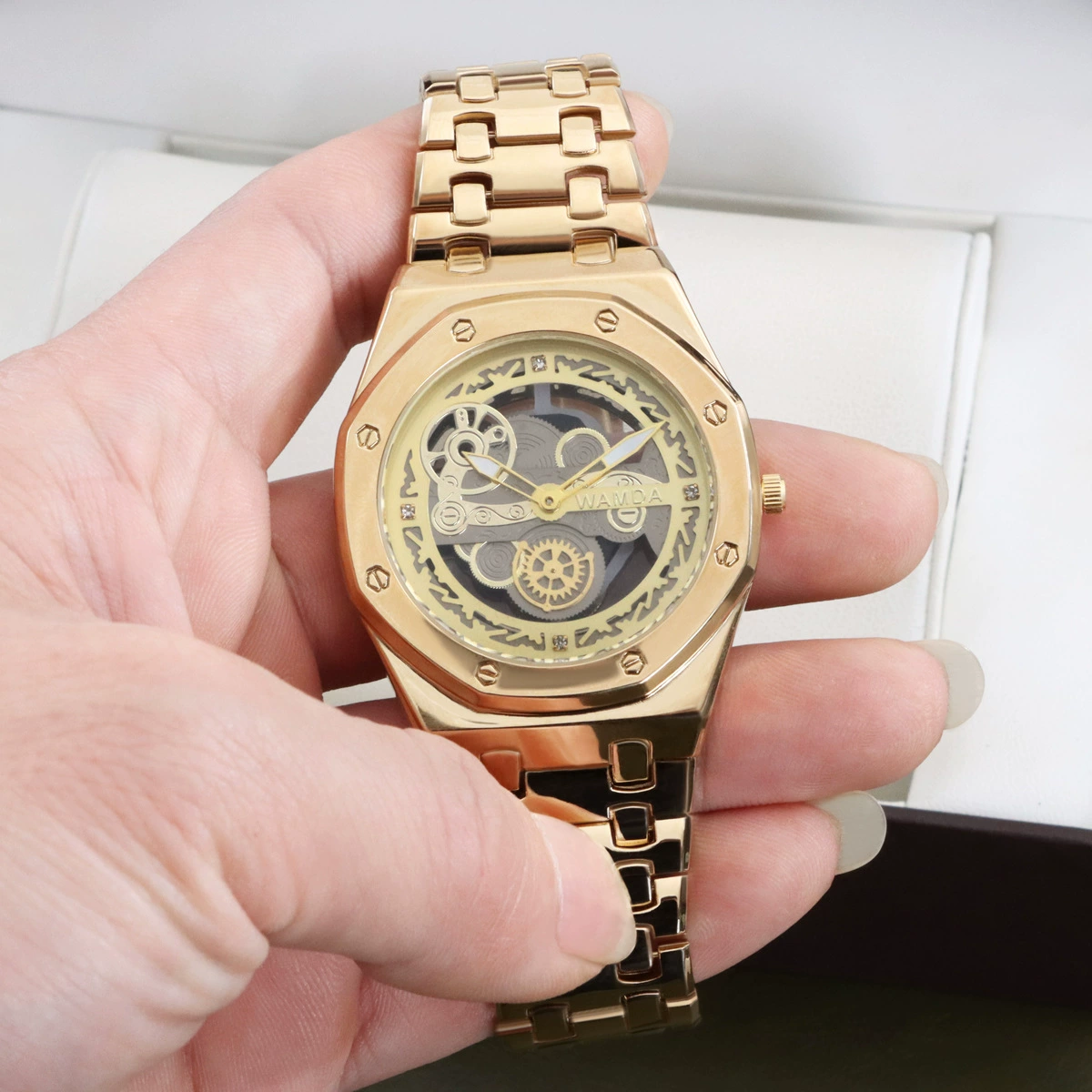 Fashionable universal waterproof quartz watch for leisure, wholesale