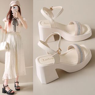 �����ָ��_�R��Ů��2025�¿��ļ��r�����eŮ��ˮ̨�¸��߸���ɫ