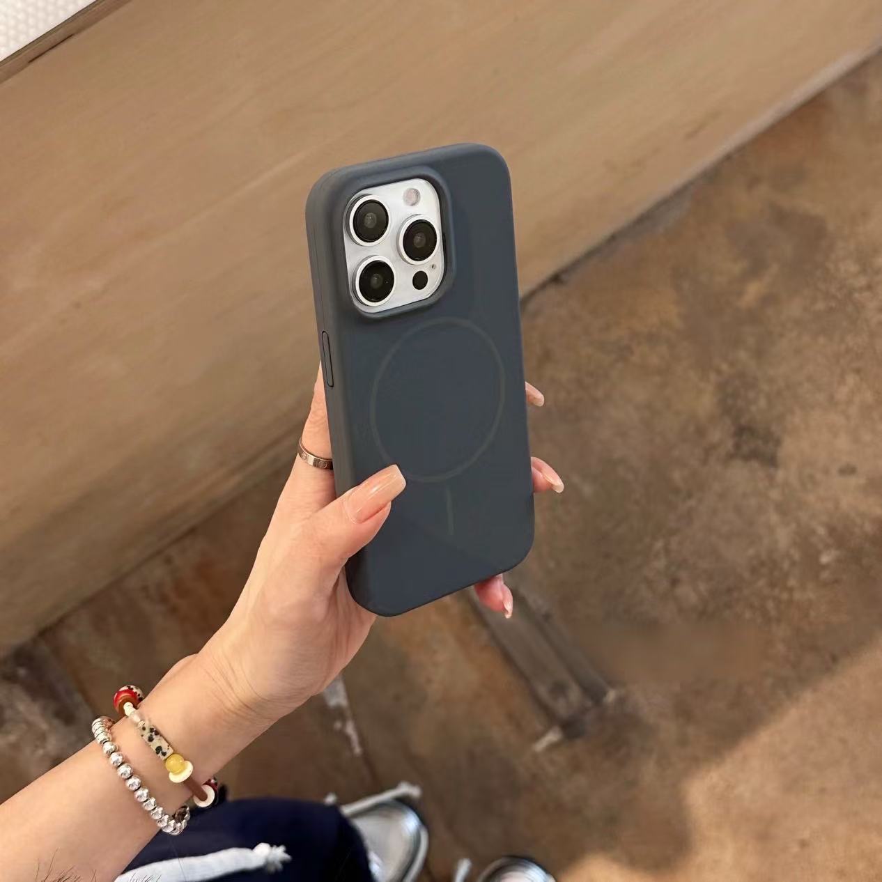 Silicona líquida gris carbón de una sola carcasa magnética