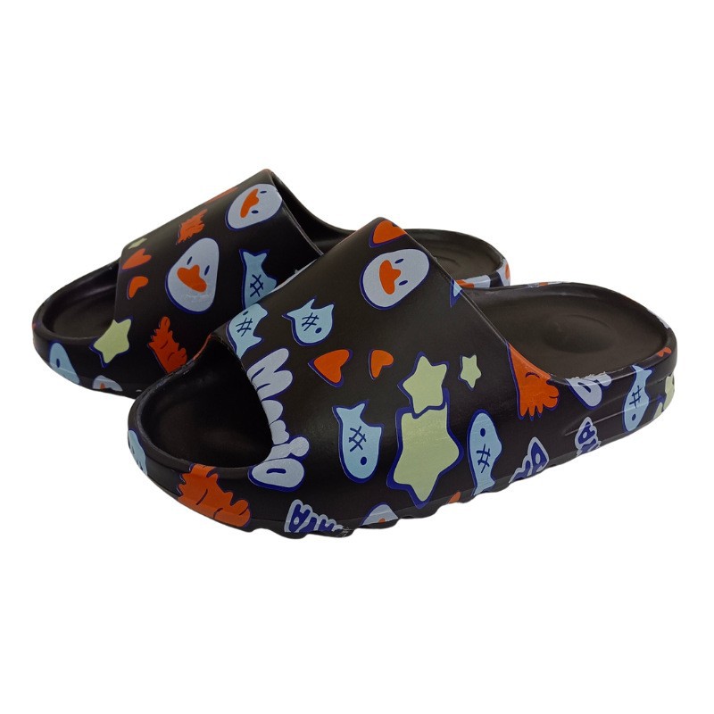 검은색으로 인쇄된 병아리