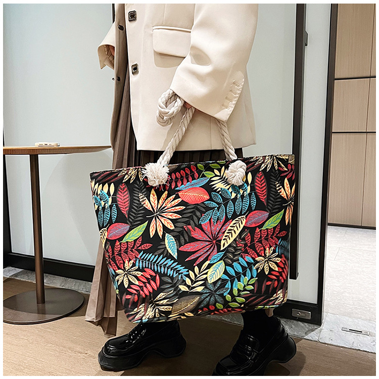 Women's Medium Canvas Geometric Stripe Streetwear Sewing Thread Square Zipper Tote Bag display picture 25