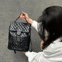 外国貿易シングル高級感牛革バックパック2025新型小香風カバン中古風大容量カジュアルリュックサック
