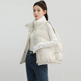 羽绒服;半身裙;女式T恤
