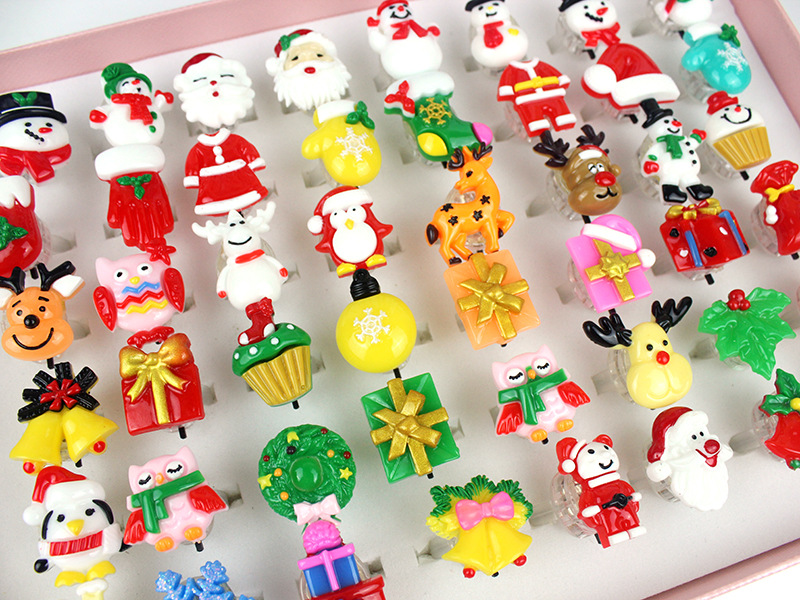 8g Weight Resin Material Christmas Festival Snowman, Elk Pattern Christmas Led Glowing Cartoon Cute Children Ring Toy 1
