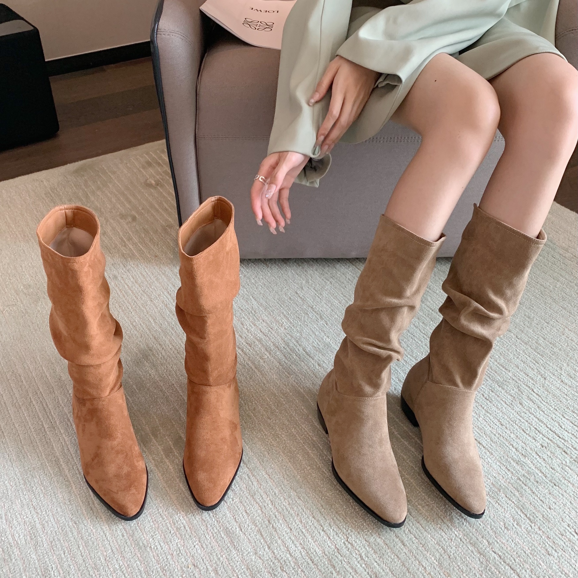Nuevas botas vaqueras retro de tacón grueso con punta en pico y aumento de altura, botas delgadas a media pantorrilla para mujer 2894-3, tendencia retro.