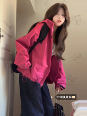 玫红色冲锋衣外套女款新款早秋季巨好看防晒衣美式休闲登山服