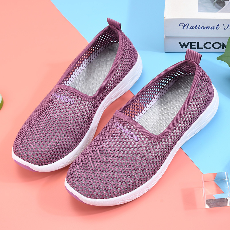 Summer New Mesh Shoes Women's Breathable Mesh Lightweight Mother Shoes Non-slip Soft Sole Lightweight Old Beijing Cloth Shoes Mesh Shoes