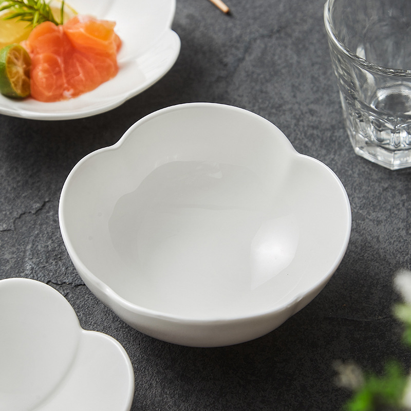 2026 New Model Flower-Shaped Underglaze Ceramic Bowls and Plates for Home Use, High-Value Exquisite High-End Tableware Wholesale for Hotels 2026 New Model Flower-Shaped Underglaze Ceramic Bowls and Plates for Home Use, High-Value Exquisite High-End Tableware Wholesale for Hotels