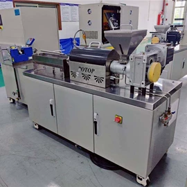 塑料板材设备;其他塑料机械;塑料挤出机