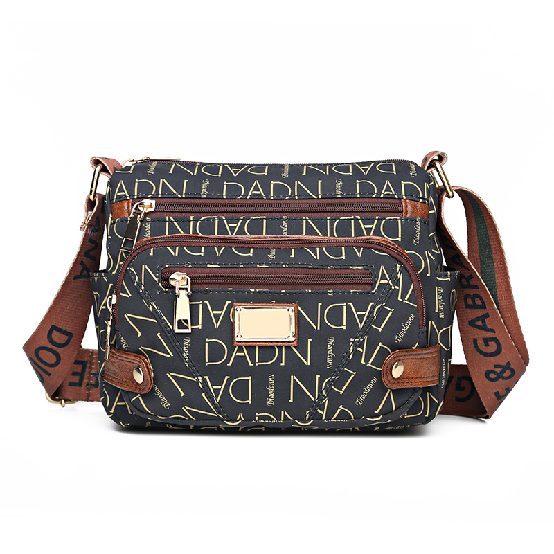 Borsa da donna 2023 Nuovo modello per anziani, borsa piccola stampata elegante di alta gamma, borsa a tracolla per donne di mezza età e_voghion.com