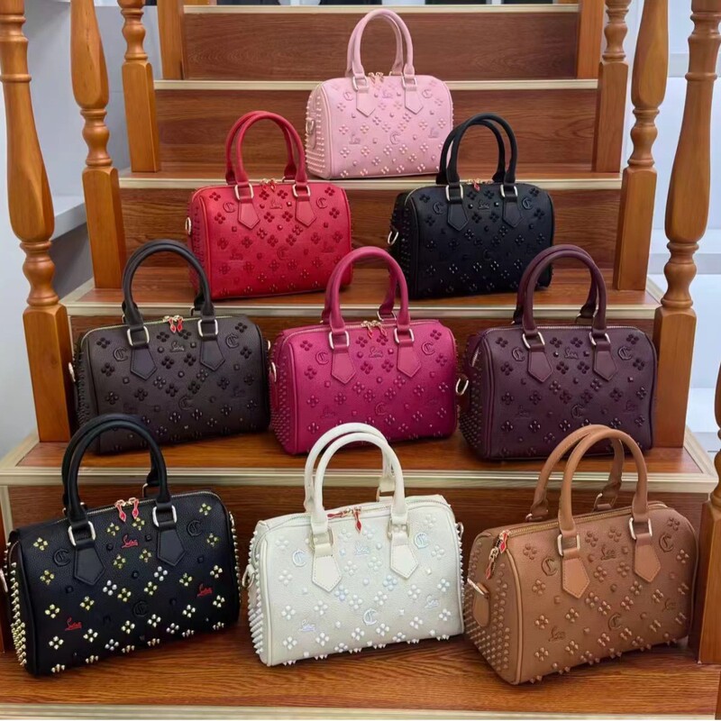 Cross-border best-selling light luxury CL niche studded pillow bag, handbag and crossbody bag, simple commuter trendy women's bag