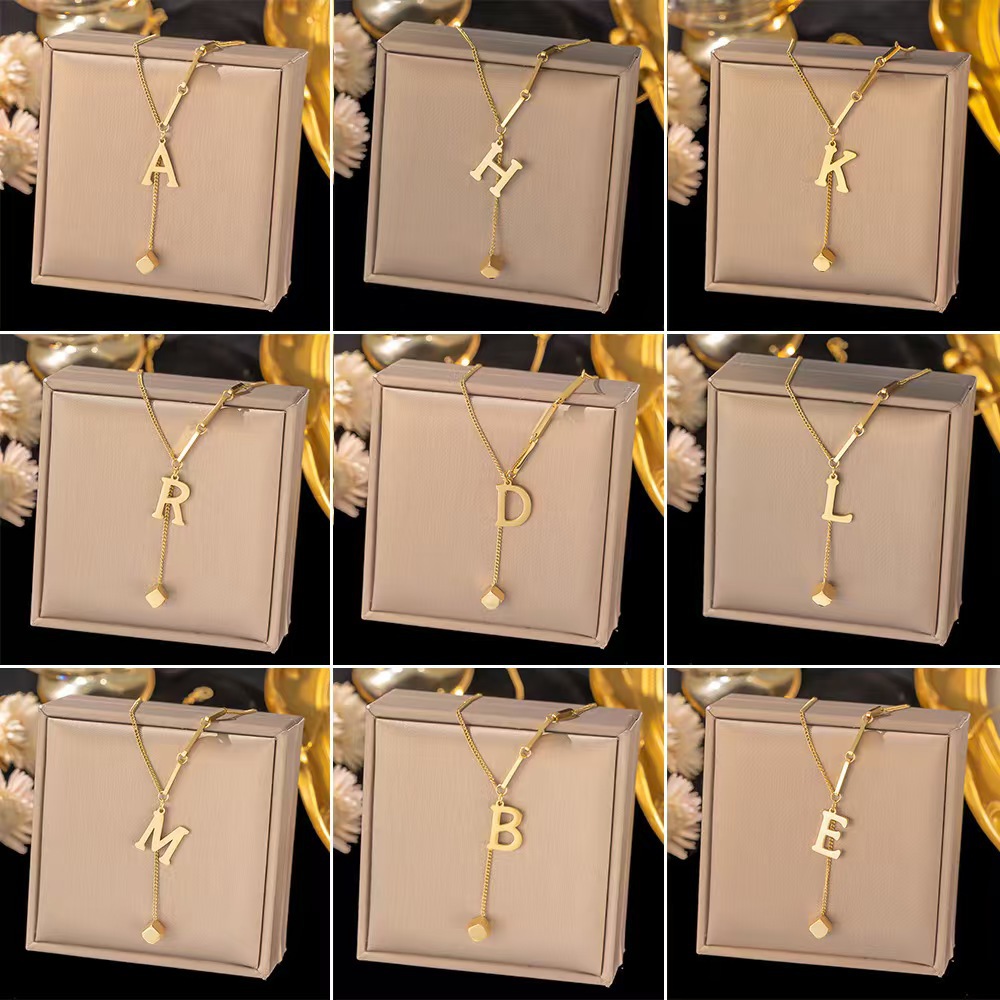 Cross-Border Popular 26 Letters Non-Fading Stainless Steel Necklace Women's Niche Design Simple Square Pendant Clavicle Chain