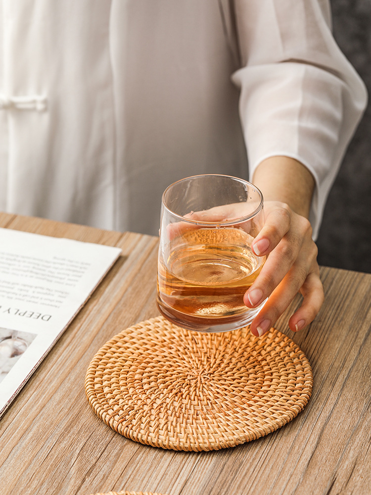 Tejido de caña artesanal almohadilla de taza de té tejido almohadilla de comedor creativa almohadilla de mesa almohadilla de platos almohadilla de aislamiento de calor