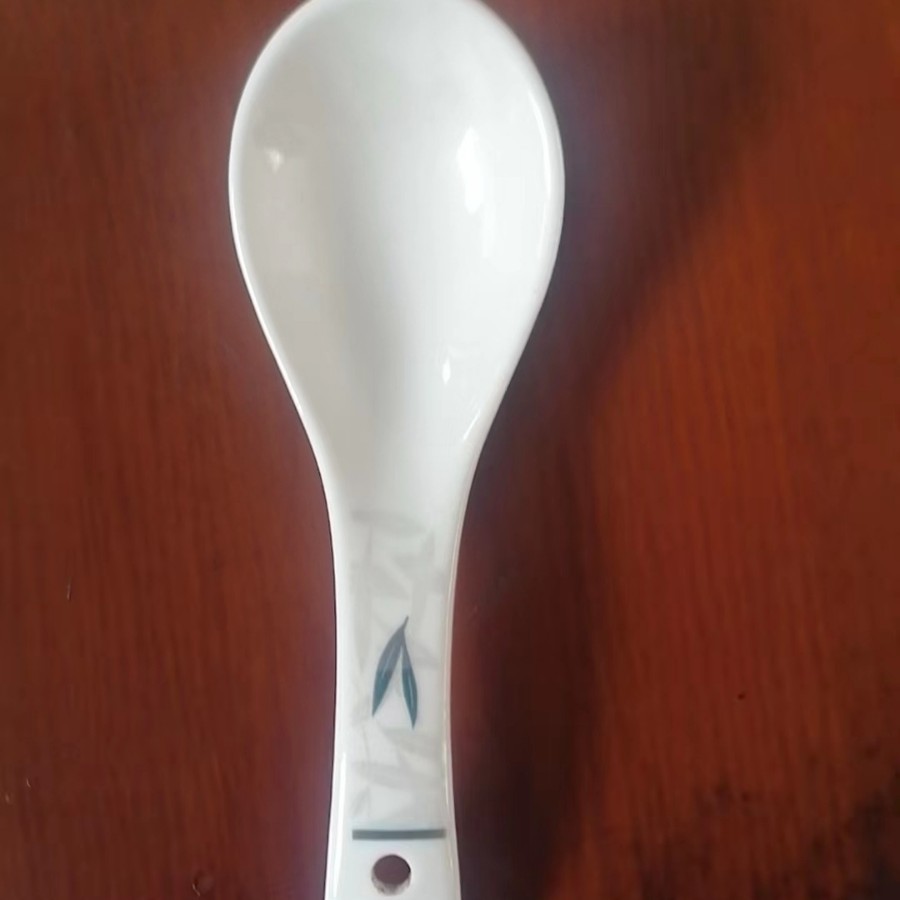 Suministro Directo Hogar Flor de Oro cuchara restaurante vajilla diario cerámica dos yuanes tienda al por mayor