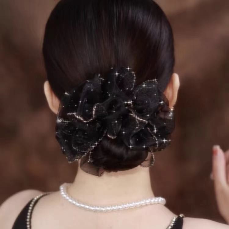 Elástico de cabelo elegante preto com flor e céu estrelado_voghion.com