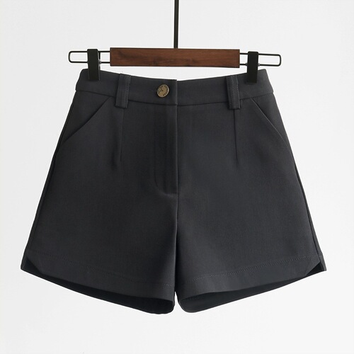 High-waisted, wide-leg loose casual shorts