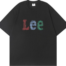 ����С�ڳ���Lee��һ������ͬ���logo����Բ�촿�޶���T��