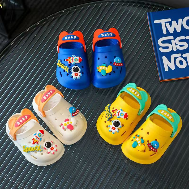 Nuevos zapatos de agujero antideslizante para niños zapatos para bebés zapatos de playa al aire libre