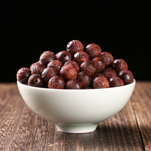 Exquisite carved small leaf sandalwood six-character Dharani pendant beads, beautiful Buddha prayer beads with matching spacer beads and loose beads.