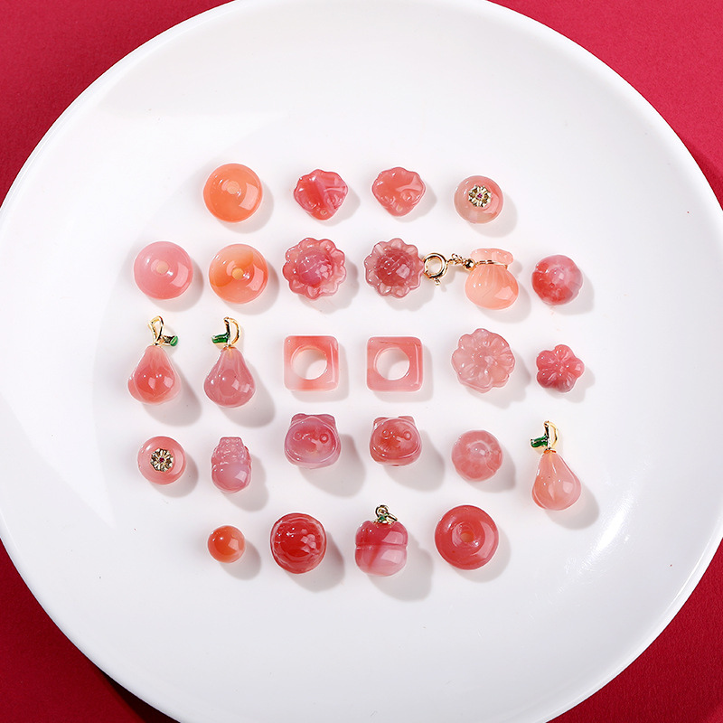 盐源玛瑙水果小滴溜吊坠包金配件diy手串链平安扣配饰雕刻小配珠