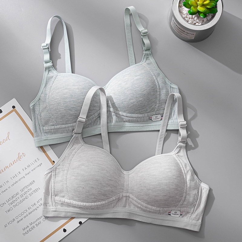 New solid color student underwear smooth without steel ring women's white bra gathered thin cotton Cup breathable factory wholesale