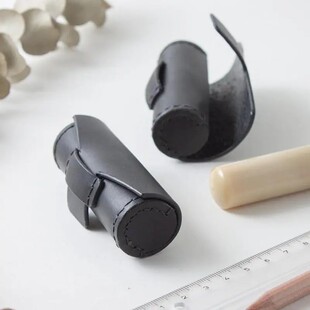 Leather Seal Storage Case Cylinder Three-dimensional Mini Convenient Lipstick Lipstick Leather Case Jewelry Storage Bag Simple High-end