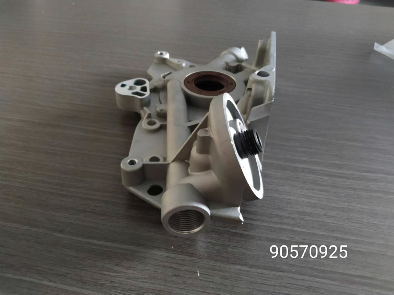 Buick Excelle 1.8 90570925 Suitable for General Motors, Popular in the United States, Durable Fuel Pump for Engines