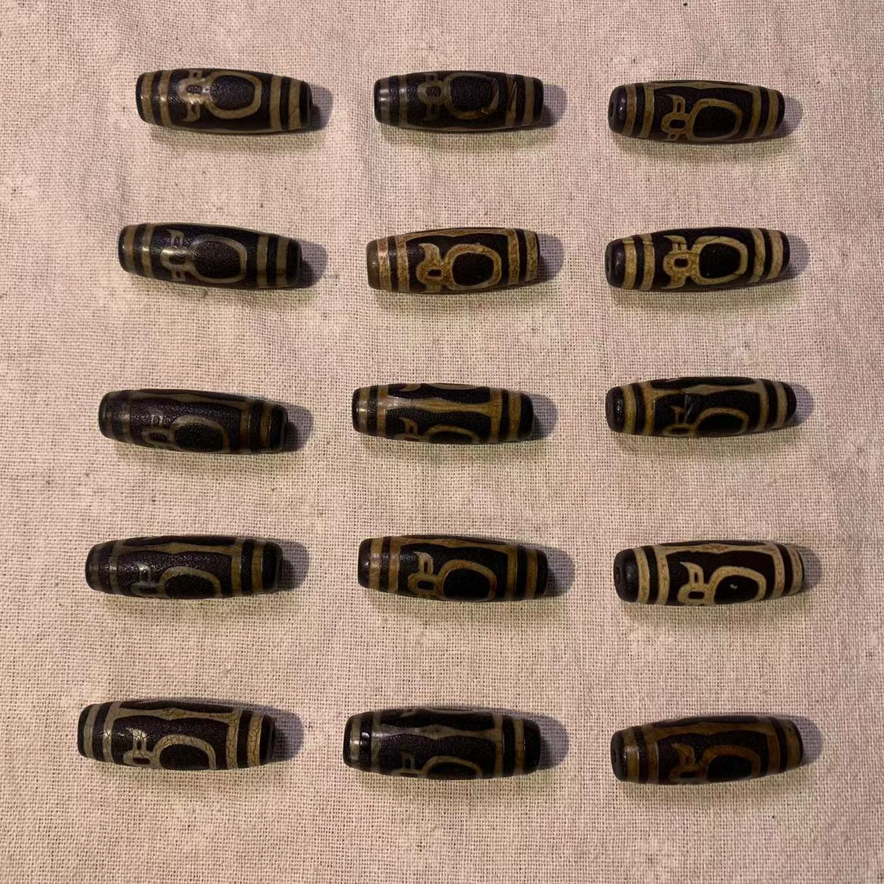 Shuangcai Capital Patterns Dzi Agate rarely has precious jade stone fire for dragon pattern old agate simplicity beads