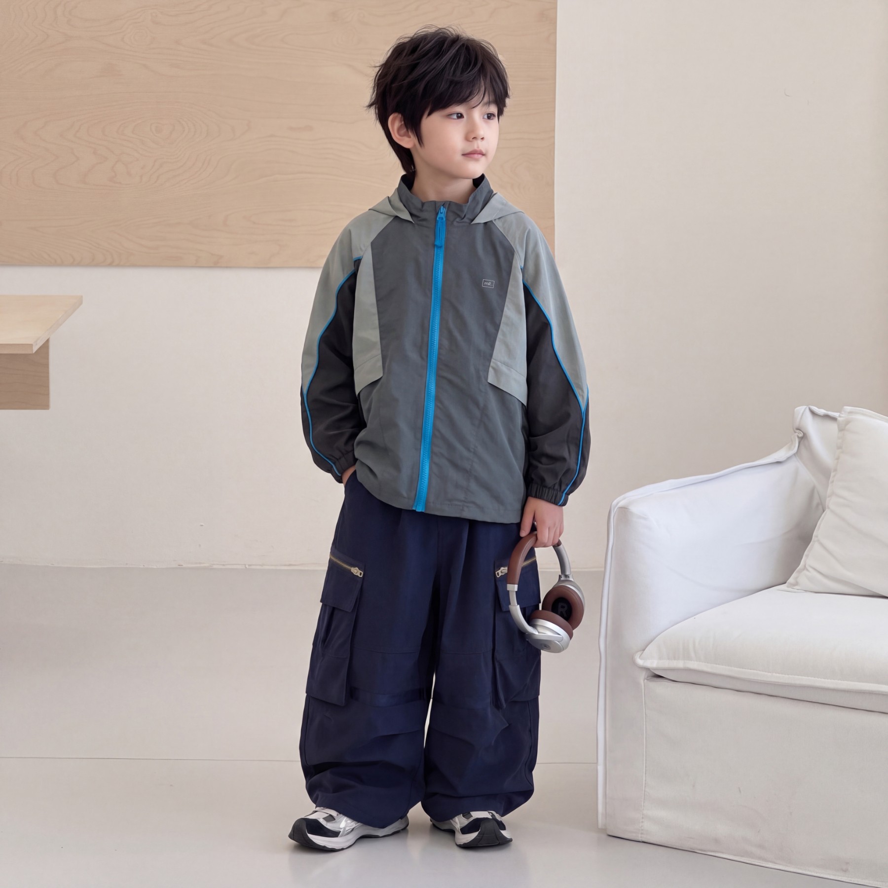Boys' Jacket 2026 Autumn New Style Stylish Color Block Hooded Jacket Top for Medium and Large Children Outdoor Windbreaker