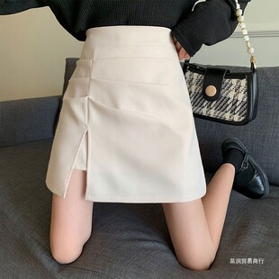 ���ļ��n��chic���|�_��A�ְ���ȹŮ�b��Ҏ�t�����@�ݶ�ȹ�ӌW��