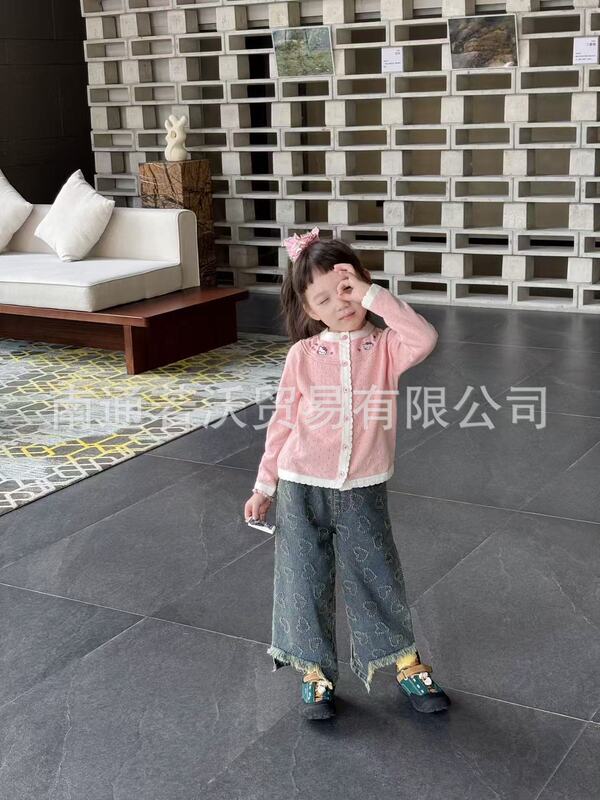 【现货】25秋上新  韩版女童秋冬爱心割花百搭软牛仔长裤|undefined