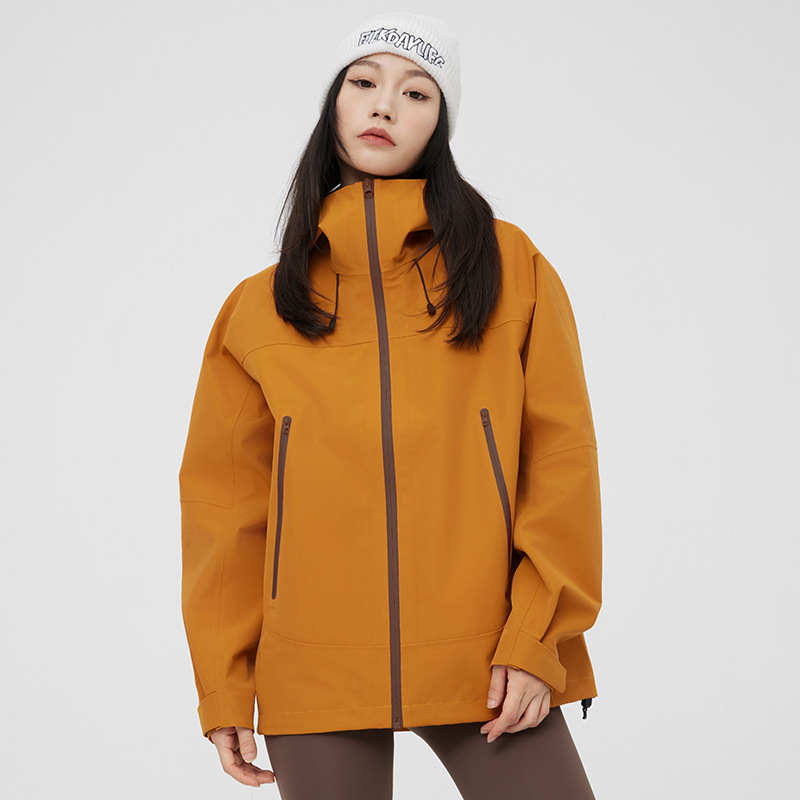 Mountain-Style Hard-Shell Jacket for Men and Women, New Single-Layer Fully Heat-Sealed Six-Proof Outdoor Mountaineering Clothing, High-Quality Couple Jacket