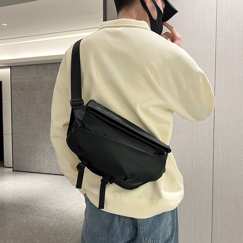 Upgraded version of magnetic buckle trendy brand fashion men's crossbody bag functional style cycling bag motorcycle back shoulder bag chest bag trendy